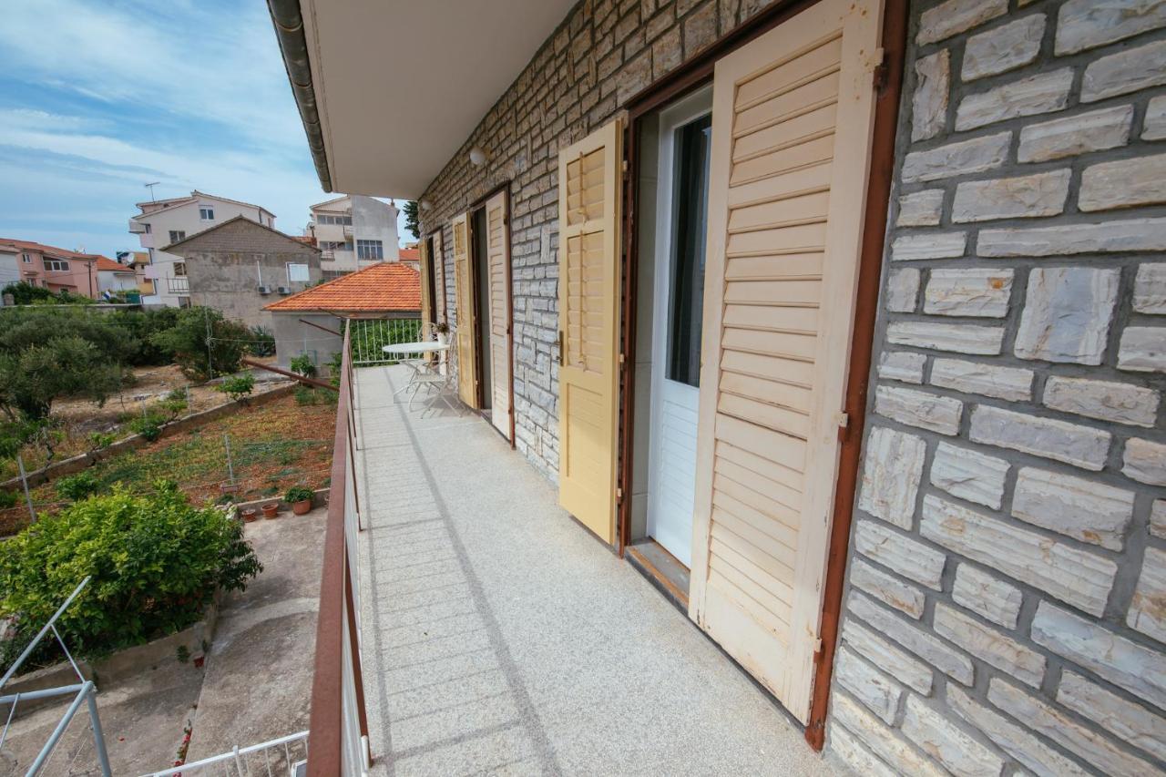 Apartment Michelin Primošten Exteriör bild