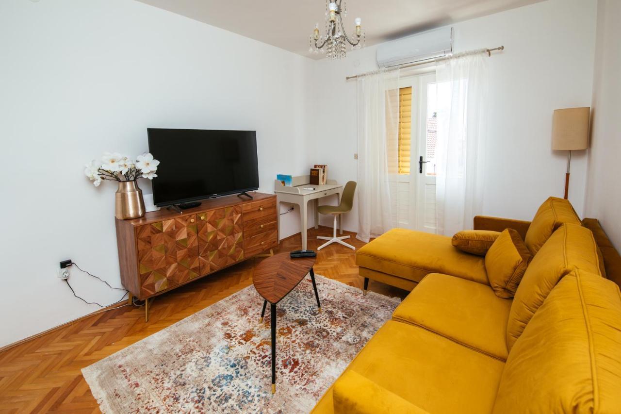 Apartment Michelin Primošten Exteriör bild